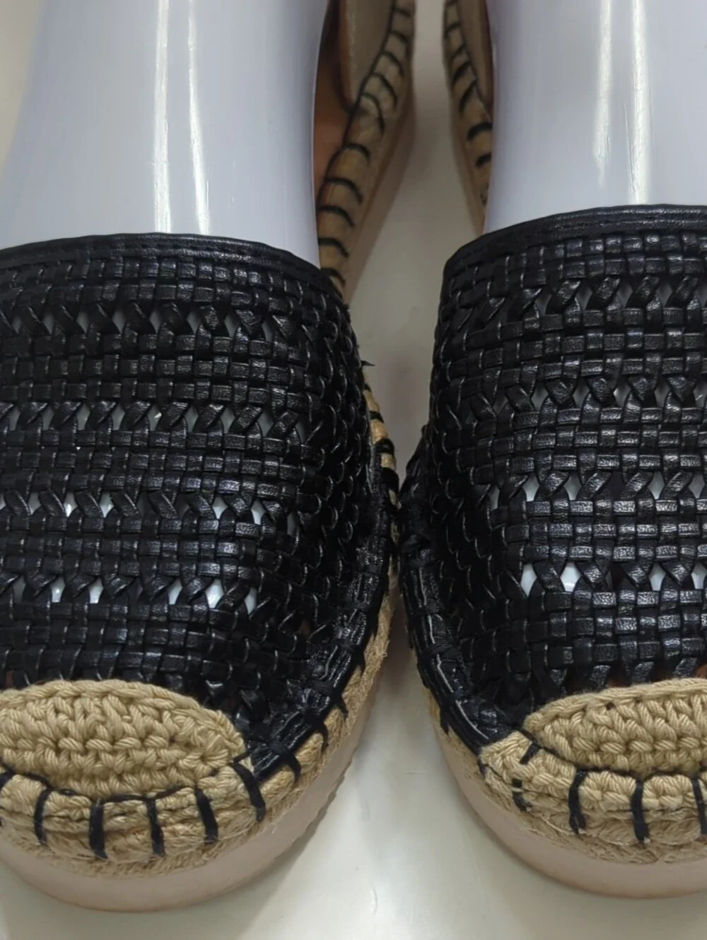 Womens Sz 7 Espadrille Sandals Black/Beige Woven Ankle Strap Buckle Flat